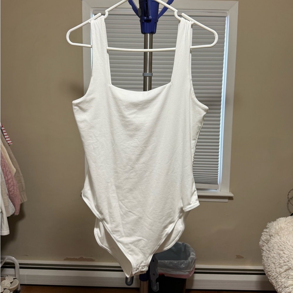 Old Navy Sz Large- Square Neck Bodysuit